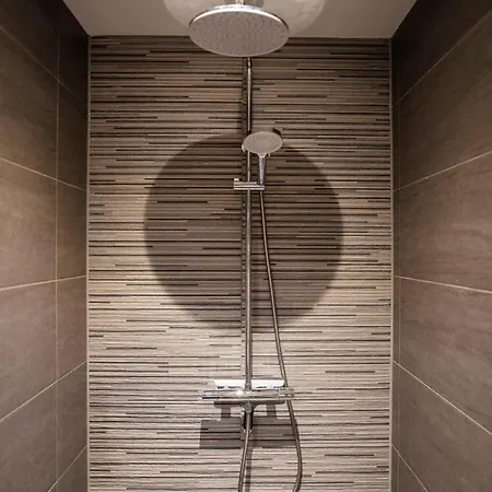 Happy 1 Bedroom - We39c