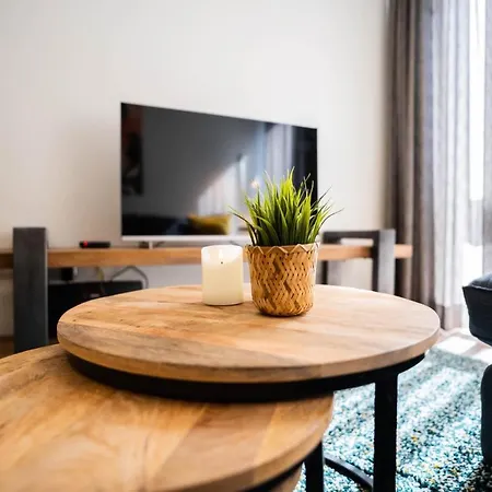 Happy 1 Bedroom - We39c דירה טיל