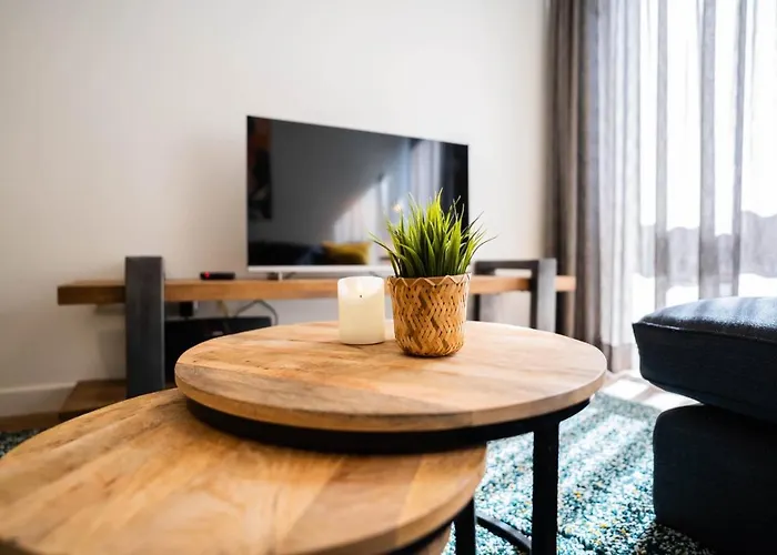 Happy 1 Bedroom - We39c Апартаменты Тил