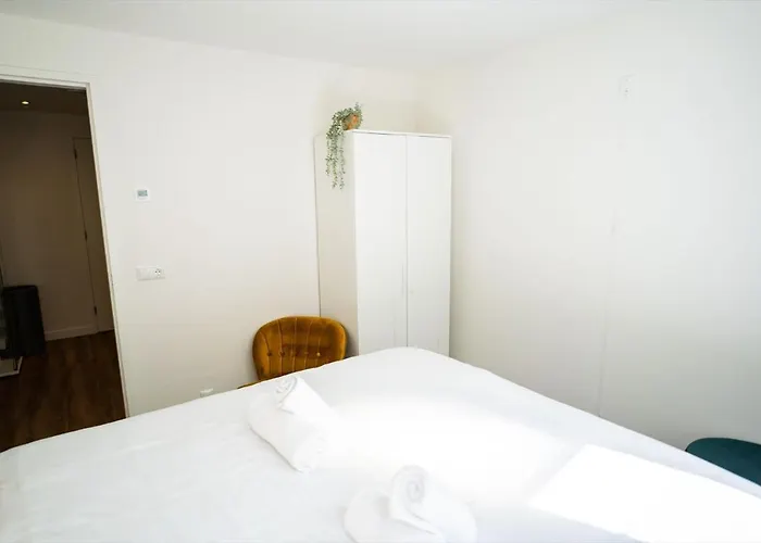 Апартаменты Happy 1 Bedroom - We39c *